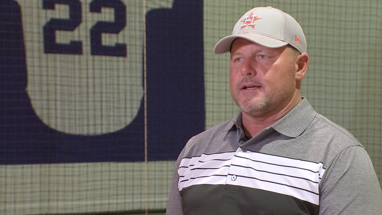 Roger Clemens wearing a Houston hat. All you need to know about The Rocket. How's the Yankees Hummer, Roger?
