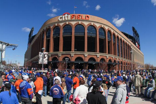 citi-field-fans-opening-day