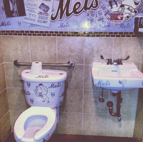 mets bathroom baseball